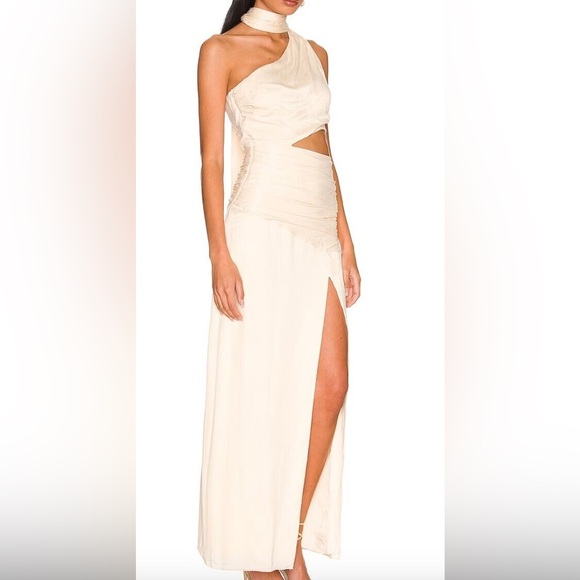 Fynlee One Shoulder Gown - Picture 1 of 3